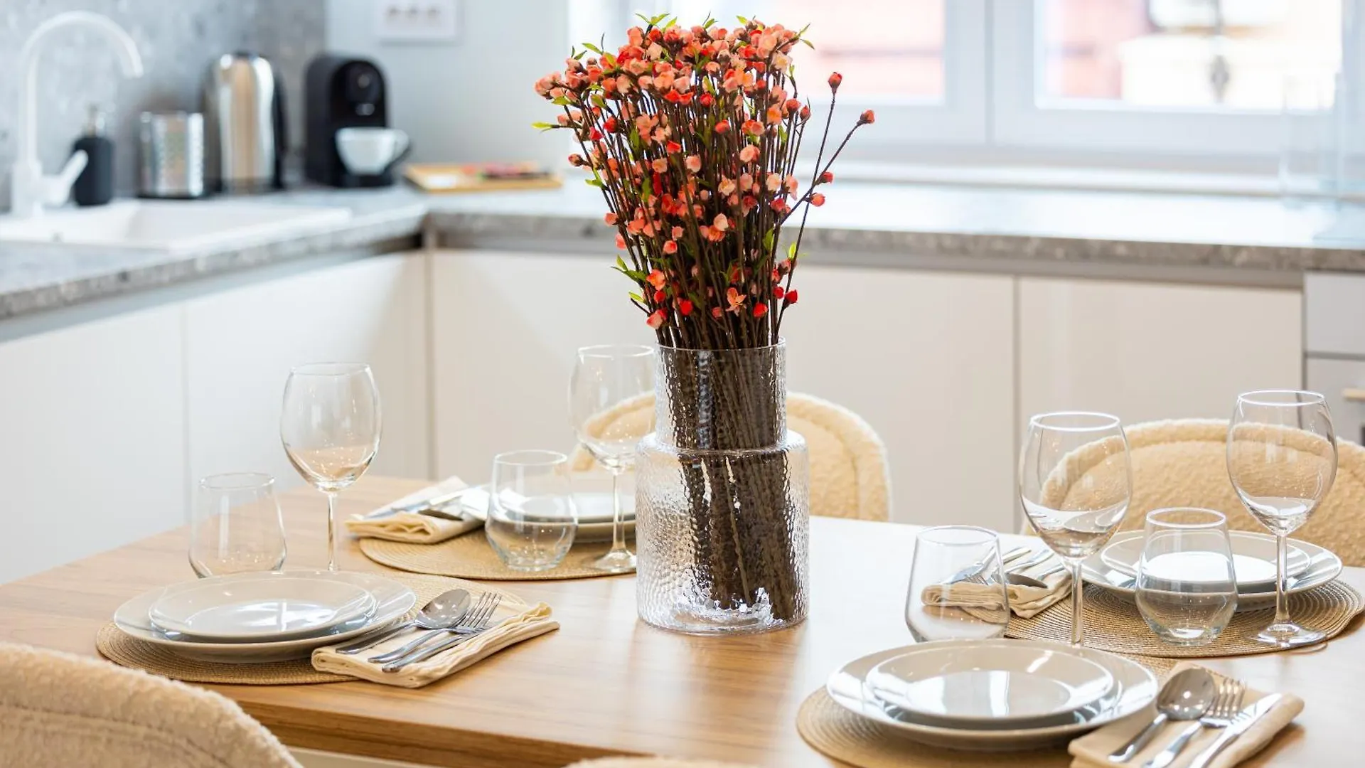 Lyra New Boutique Building Apartment With Terrace And Private Parking Boekarest